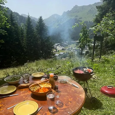 Dağ evi - Dans Le Carmazin
